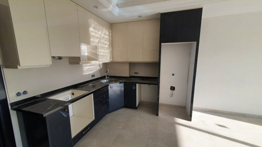 Двухкомнатная квартира в новом комплексе с полной инфраструктурой в центре Махмутлара, 65м2 - Ракурс 6