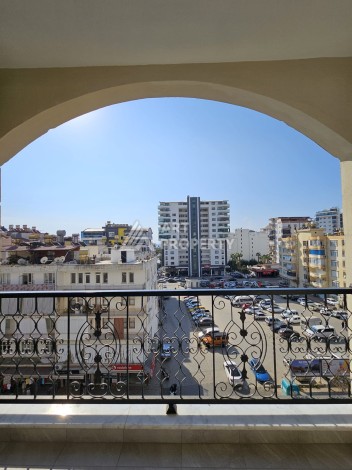 Уютная квартира 1+1 в новом комплексе в центре Махмутлара, 56 кв.м. - Ракурс 9