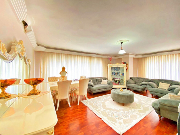 Трехкомнатная квартира с отдельной кухней в районе Оба, 130 м2 - Ракурс 15