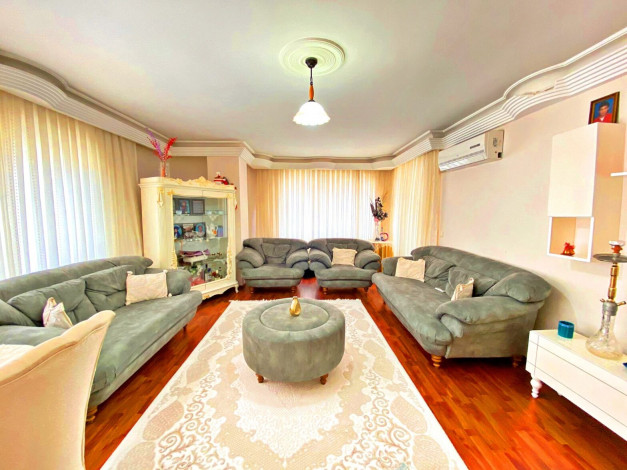 Трехкомнатная квартира с отдельной кухней в районе Оба, 130 м2 - Ракурс 16