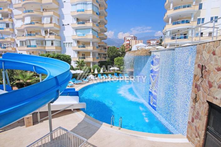 Большая квартира 2+1 с видом на бассейн. До моря 700 метров. - Ракурс 4