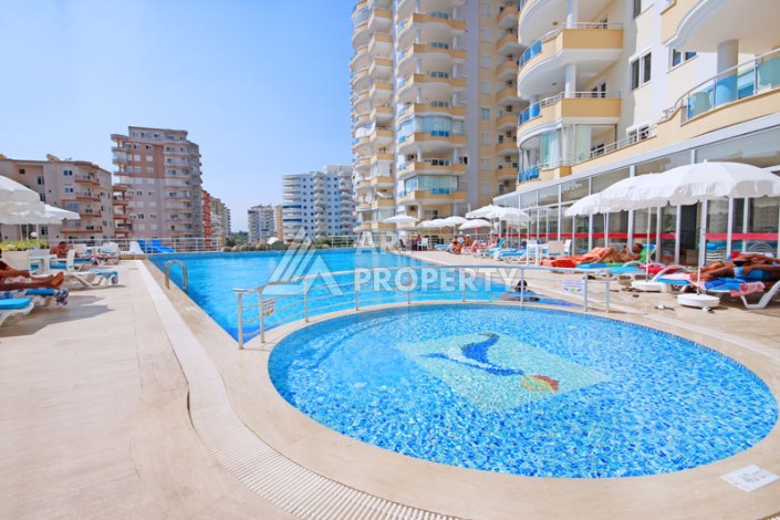 Большая квартира 2+1 с видом на бассейн. До моря 700 метров. - Ракурс 11