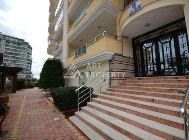 Большая квартира 2+1 с видом на бассейн. До моря 700 метров. - Ракурс 27