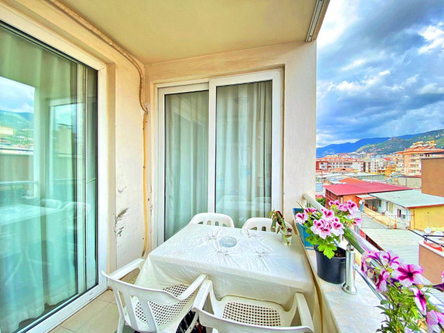 Трехкомнатная квартира с отдельной кухней в районе Оба, 130 м2 - Ракурс 23