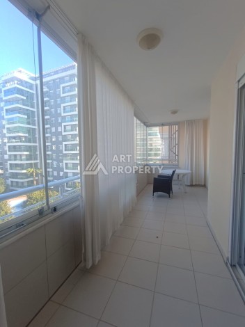 Большая квартира 2+1 с видом на бассейн. До моря 700 метров. - Ракурс 45