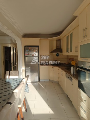 Большая квартира 2+1 с видом на бассейн. До моря 700 метров. - Ракурс 50