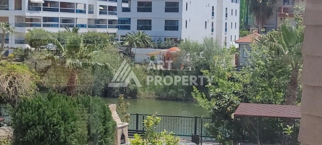 Квартира 2+1 под ВНЖ в районе Тосмур, 180 метров от моря - Ракурс 2