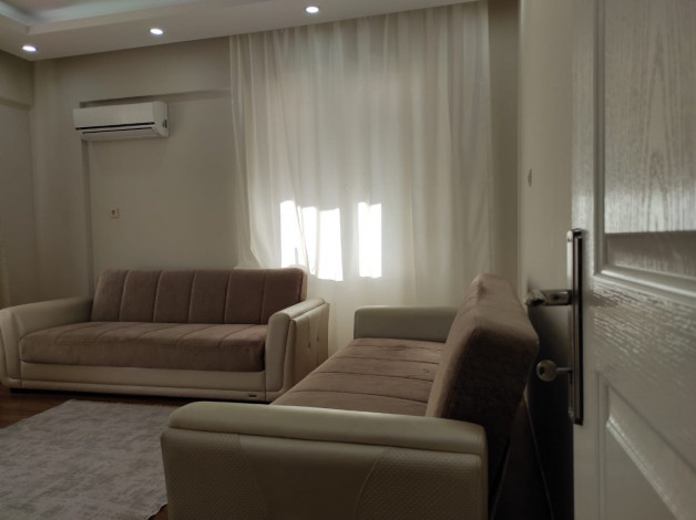 Меблированная трехкомнатная квратира в 350 метрах от пляжа Клеопатра города Аланья, 100 м2 - Ракурс 3