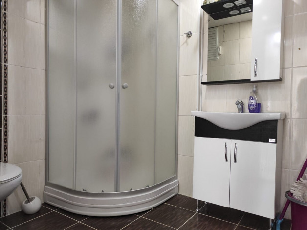 Меблированная трехкомнатная квратира в 350 метрах от пляжа Клеопатра города Аланья, 100 м2 - Ракурс 10