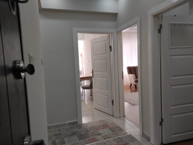 Меблированная трехкомнатная квратира в 350 метрах от пляжа Клеопатра города Аланья, 100 м2 - Ракурс 12