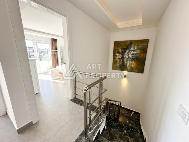 Квартира 4+1 под ВНЖ в районе Тосмур, 275 кв.м. - Ракурс 25