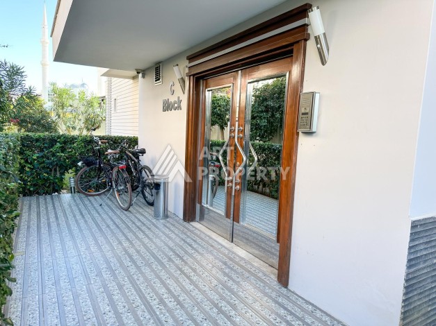 Квартира 4+1 под ВНЖ в районе Тосмур, 275 кв.м. - Ракурс 53