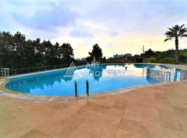 Меблированная квартира 2+1 с видом на море и горы, 95 кв.м. Махмутлар, Алания - Ракурс 2