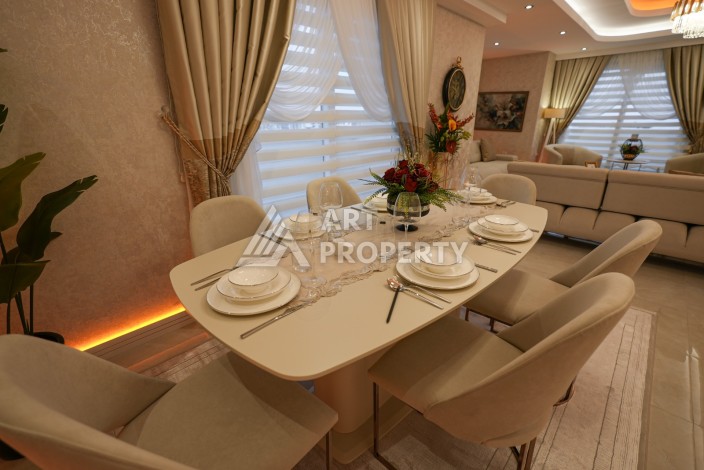 Роскошный дуплекс 4+1 с видом на море в Махмутларе, 183 кв.м. - Ракурс 2