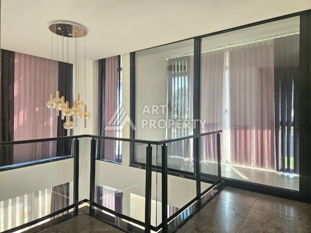 Стильный лофт 1+1 с большой террасой и барбекю в Каргыджаке, 208 кв.м. - Ракурс 52