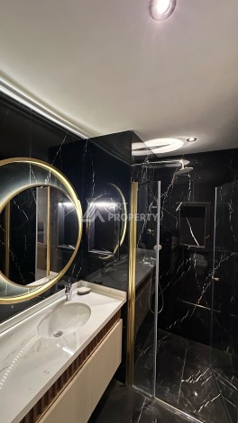 Квартира 1+1 в элитном ЖК с собственным пляжем в центре Алании, 50 кв.м. - Ракурс 10