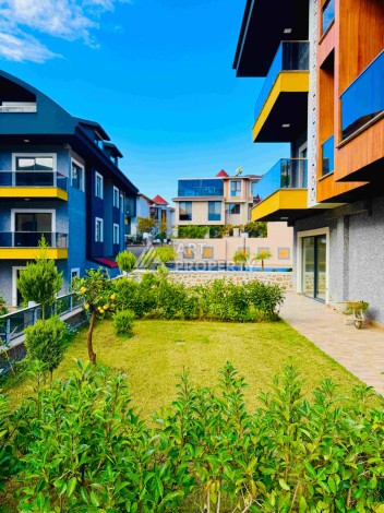 Двухуровневые апартаменты 2+1 и 3+1 с садом и террасой в центре Алании, Буюкхасбахче. - Ракурс 44