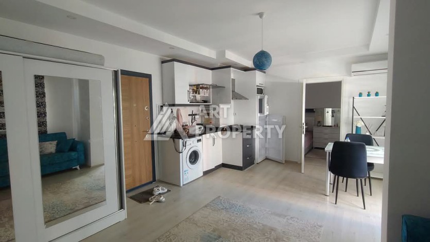 Срочная продажа! Уютная квартира 1+1 в Махмутларе. Всего 7 минут до пляжа. - Ракурс 2