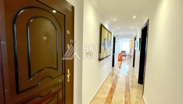 Светлая квартира 3+1 с видом на море в центре Махмутлара, 140 м² - Ракурс 9