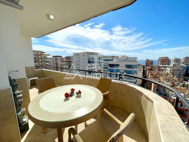 Светлая квартира 3+1 с видом на море в центре Махмутлара, 140 м² - Ракурс 9