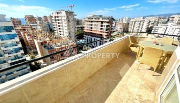 Светлая квартира 3+1 с видом на море в центре Махмутлара, 140 м² - Ракурс 11