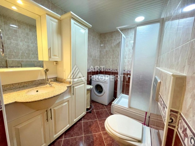 Светлая квартира 3+1 с видом на море в центре Махмутлара, 140 м² - Ракурс 13