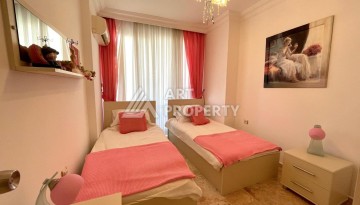Светлая квартира 3+1 с видом на море в центре Махмутлара, 140 м² - Ракурс 15