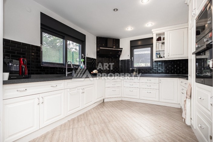 Эксклюзивная вилла 5+2 в Каргыджаке. С бассейном и участком 832 м² - Ракурс 22