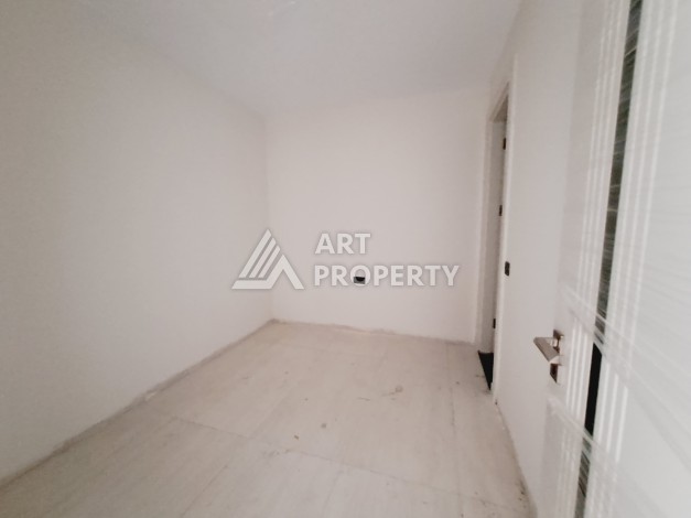 Большая квартира 2+1 XL в премиальном комплексе района Тюрклер. До моря 300 метров - Ракурс 2