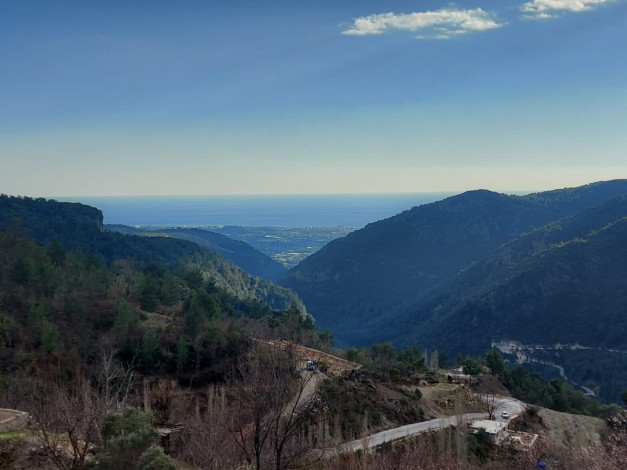 Участок земли с домом и шикарным видом на море и горы, 250 м2+200 м2 - Ракурс 8