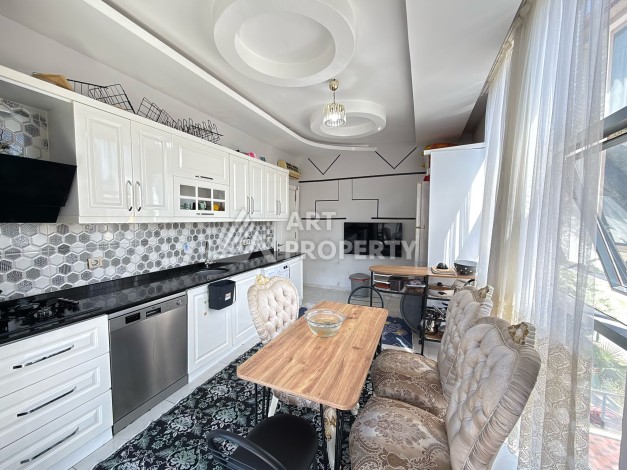 Квартира 3+1 в 500 метрах от пляжа Клеопатры, 121 кв.м. - Ракурс 2