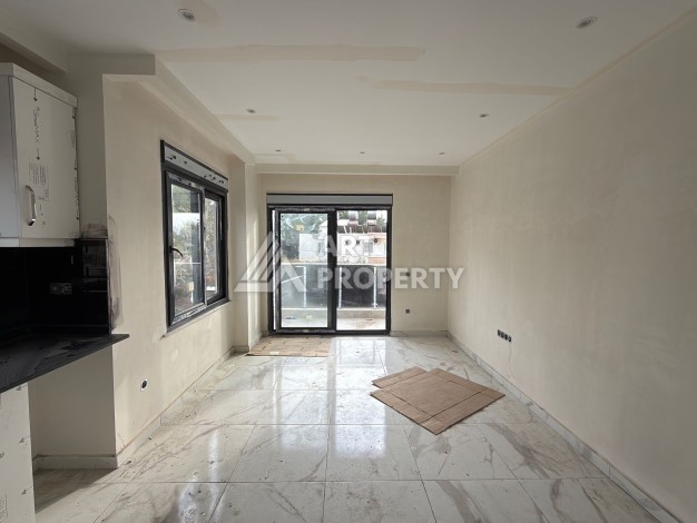 Квартира 1+1 с видом на бассейн в окружении сосен, 59 кв.м. Авсаллар, Алания - Ракурс 3