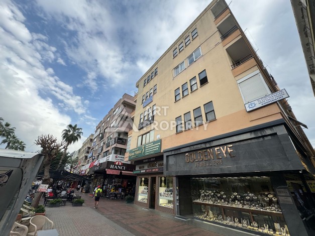 Двухкомнатная квартира возле порта Алании, 50 кв.м. Уникальная локация! - Ракурс 30