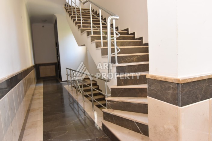 Просторная квартира 1+1 в 150 метрах от моря в Махмутларе - Ракурс 6