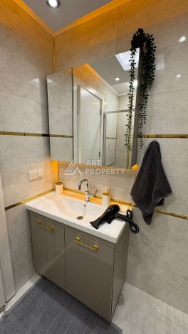 Стильная квартира 1+1 для отдыха и аренды, 500 м от моря в центре Махмутлара - Ракурс 30