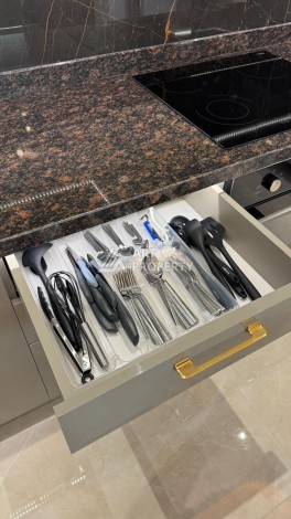 Стильная квартира 1+1 для отдыха и аренды, 500 м от моря в центре Махмутлара - Ракурс 32