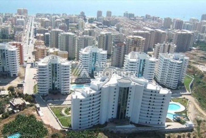 Квартира 2+1 в престижном ЖК всего 650 м от моря в Махмутларе - Ракурс 4