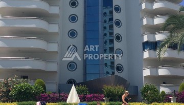 Квартира 2+1 в престижном ЖК всего 650 м от моря в Махмутларе - Ракурс 8