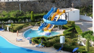 Квартира 2+1 в престижном ЖК всего 650 м от моря в Махмутларе - Ракурс 14