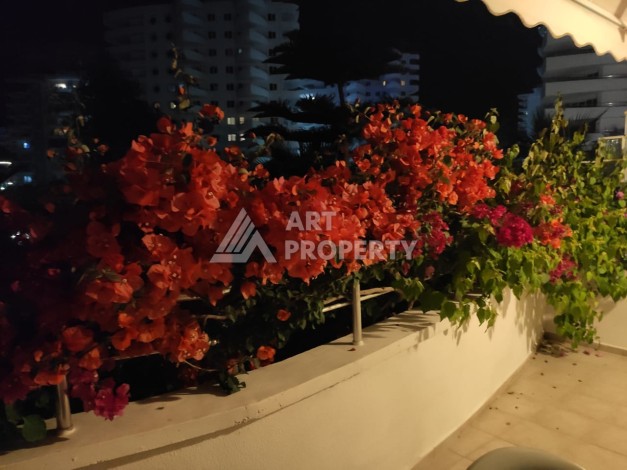 Квартира 2+1 в престижном ЖК всего 650 м от моря в Махмутларе - Ракурс 48