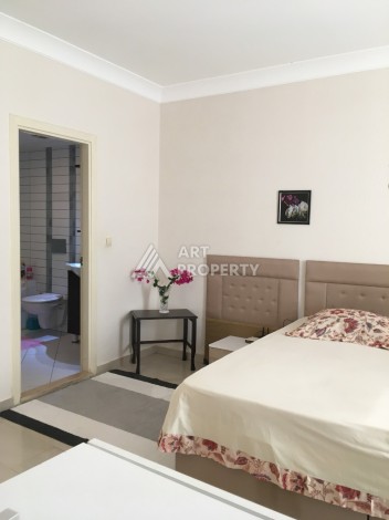Квартира 2+1 в престижном ЖК всего 650 м от моря в Махмутларе - Ракурс 50
