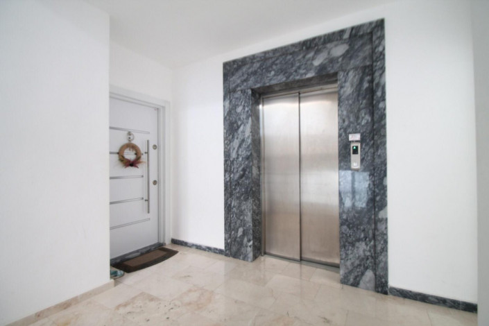 Четырехкомнатная квартира на первой береговой линии с видом на море, Кестель, Алания, 175м2. - Ракурс 4