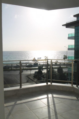 Четырехкомнатная квартира на первой береговой линии с видом на море, Кестель, Алания, 175м2. - Ракурс 8