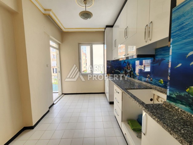 Просторная квартира 3+1 в центре Анталии, 165 кв.м. В 3 минутах от МаркАнталия. - Ракурс 4