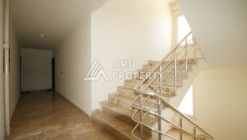 Просторная квартира 2+1 с мебелью и техникой в Махмутларе, 120 кв.м. - Ракурс 12