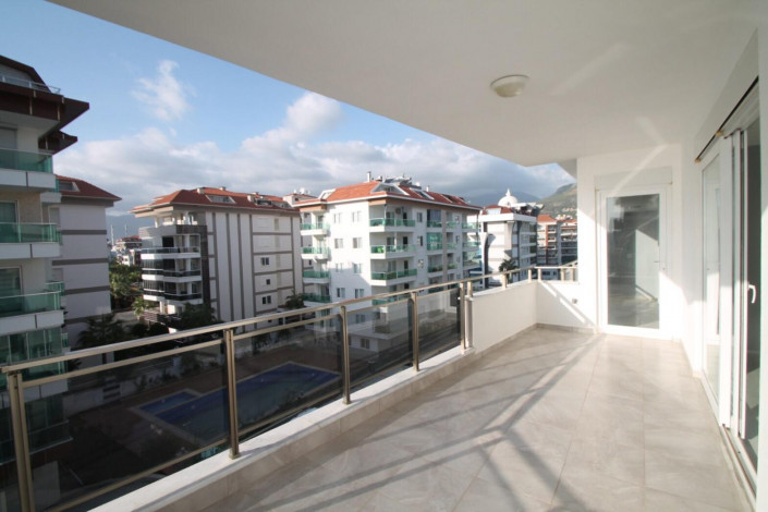 Четырехкомнатная квартира на первой береговой линии с видом на море, Кестель, Алания, 175м2. - Ракурс 40