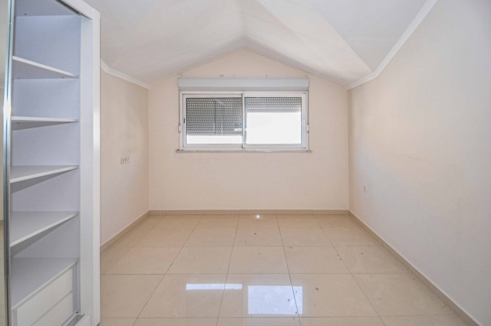 Трехкомнатная квартира рядом со знаменитым пляжем Клеопатра, Алания,135 м2 - Ракурс 10