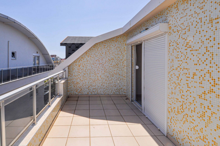 Трехкомнатная квартира рядом со знаменитым пляжем Клеопатра, Алания,135 м2 - Ракурс 16