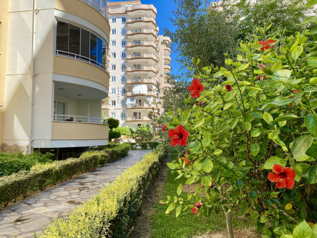 Трехкомнатные квартиры в 200 метрах от Средиземного моря, в районе Махмутлар, Алания, 95 м2. - Ракурс 2