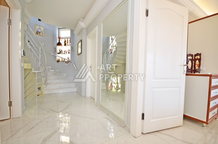 Вилла 5+1 с собственной СПА зоной, всего 200 м от моря. Кестель, Алания - Ракурс 10